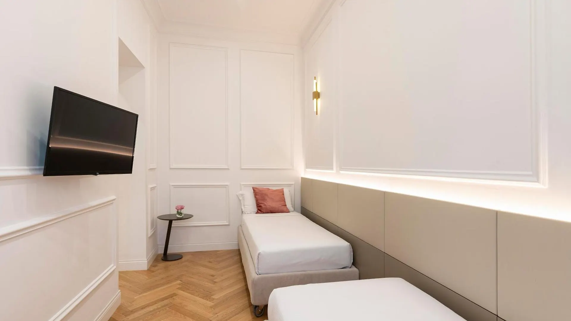 Sjr Luxury Apartment Trevi Fountain Rome Italy