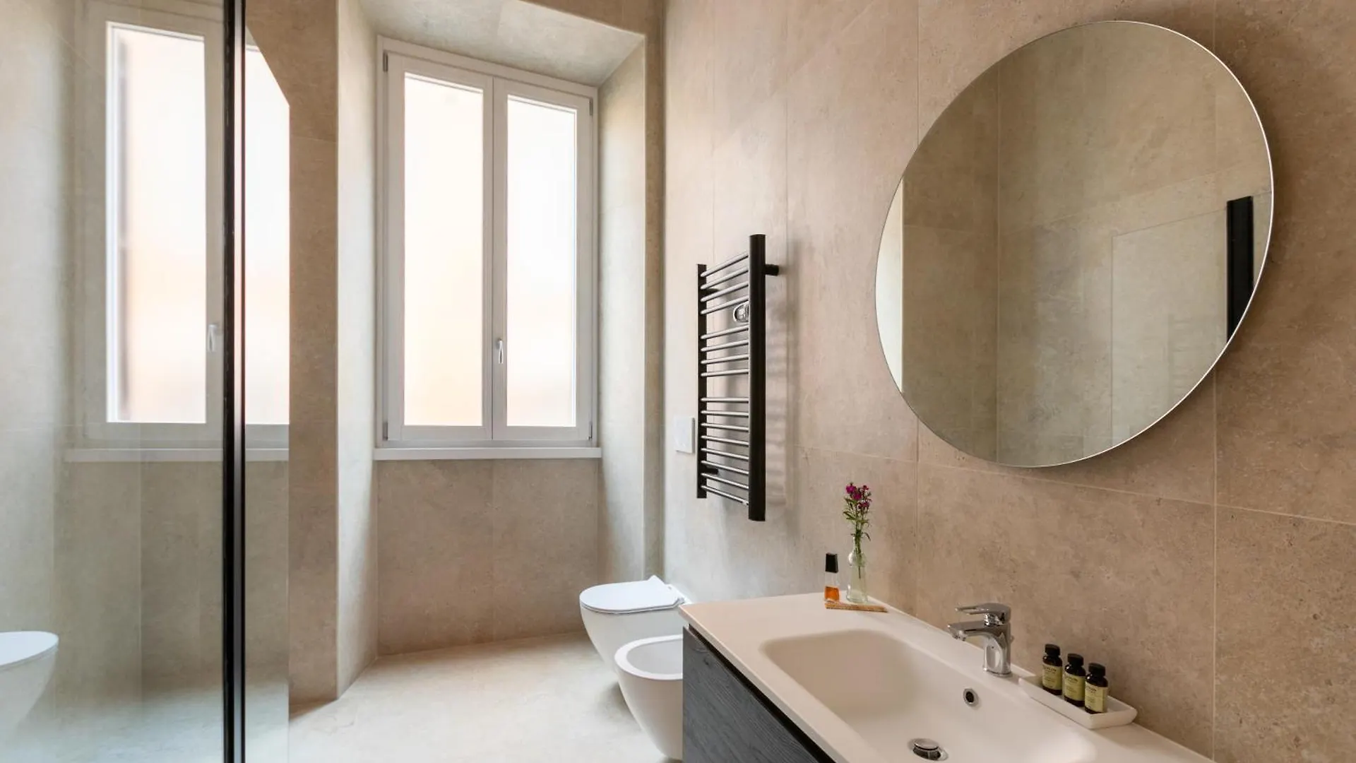 Sjr Luxury Apartment Trevi Fountain Rome Italy