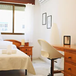 amplio-y-luminoso-apartamento-cerca-del-centro-y-la.1costadelsol.com/